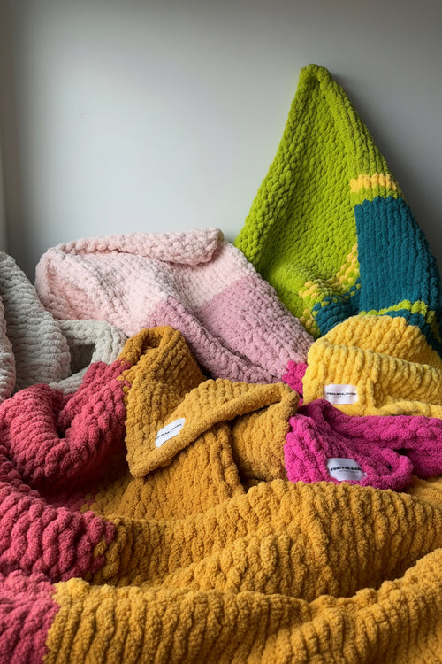 Chunky Knit Blanket — COLOR BLOCK